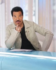 LIONEL RICHIE