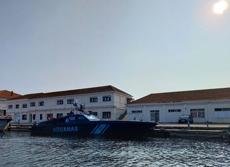 Tax agency boat waits for the next operation in Pontevedra, Galicia, Spain. (National Geographic/Jose Antonio Gavilán Tobal)