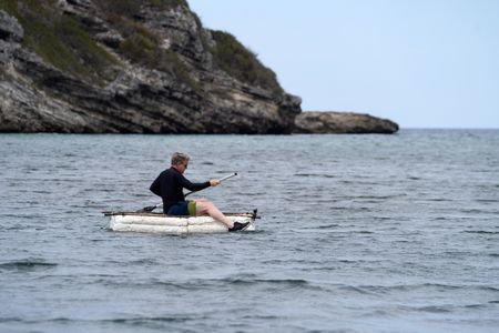 Gordon Ramsay paddling on a raft in Cuba. (National Geographic/Justin Mandel)
