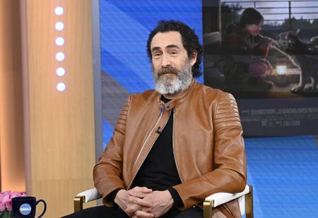  DEMIÁN BICHIR