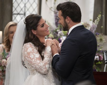 AMANDA SETTON, JOSH SWICKARD