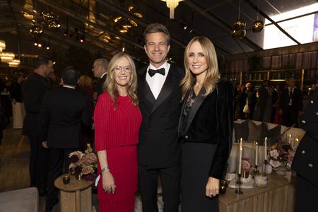 KAREY BURKE (PRESIDENT, 20TH TELEVISION), JOSHUA JACKSON, DANA WALDEN (CO-CHAIRMAN, DISNEY ENTERTAINMENT, THE WALT DISNEY COMPANY)