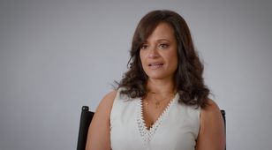 08. Judy Reyes, “Selena”, On working with Kaitlin Olson