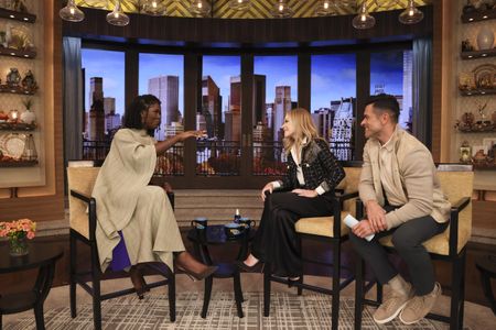 JODIE TURNER-SMITH, KELLY RIPA, MARK CONSUELOS