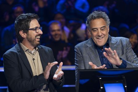 RAY ROMANO, BRAD GARRETT 