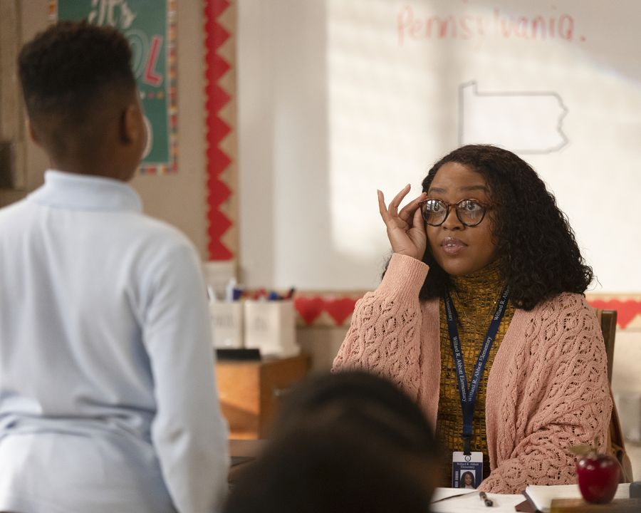 Abbott Elementary's Lead Hairstylist Had Over 100 Wigs Ready on Set at All  Times