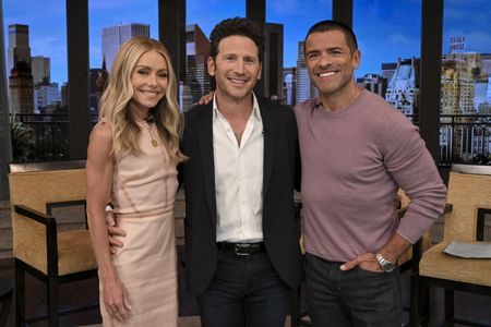 KELLY RIPA, MARK FEUERSTEIN, MARK CONSUELOS