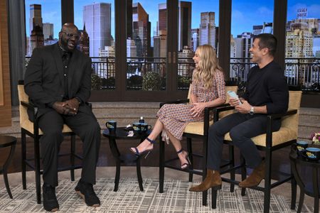 SHAQUILLE O'NEAL, KELLY RIPA, MARK CONSUELOS