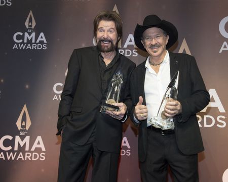 BROOKS & DUNN