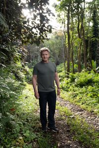 Gordon Ramsay in Hawaii. (National Geographic/Justin Mandel)