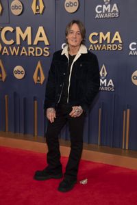 KEITH URBAN