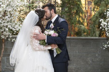 AMANDA SETTON, JOSH SWICKARD