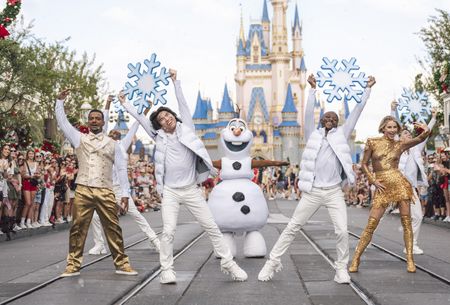 ALFONSO RIBEIRO, OLAF, JULIANNE HOUGH