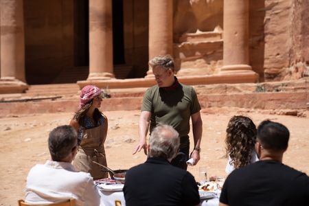 Chef Maria Haddad and Gordon Ramsay serve  their guests at the final cook. (National Geographic/Justin Mandel)