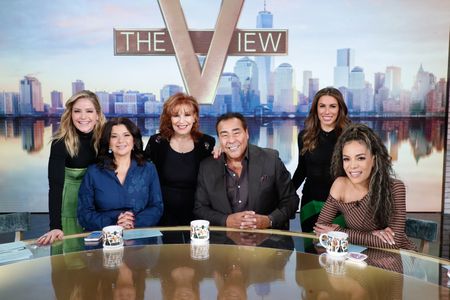 SARA HAINES, ANA NAVARRO, JOY BEHAR, JOHN QUINONES, ALYSSA FARAH GRIFFIN, SUNNY HOSTIN